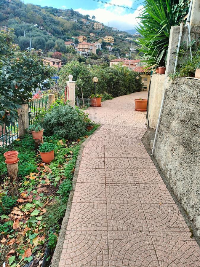 Casa Sanremo Tiziano Parking Gratis Spiaggia 15 Minuti A Piedi Ngoại thất bức ảnh
